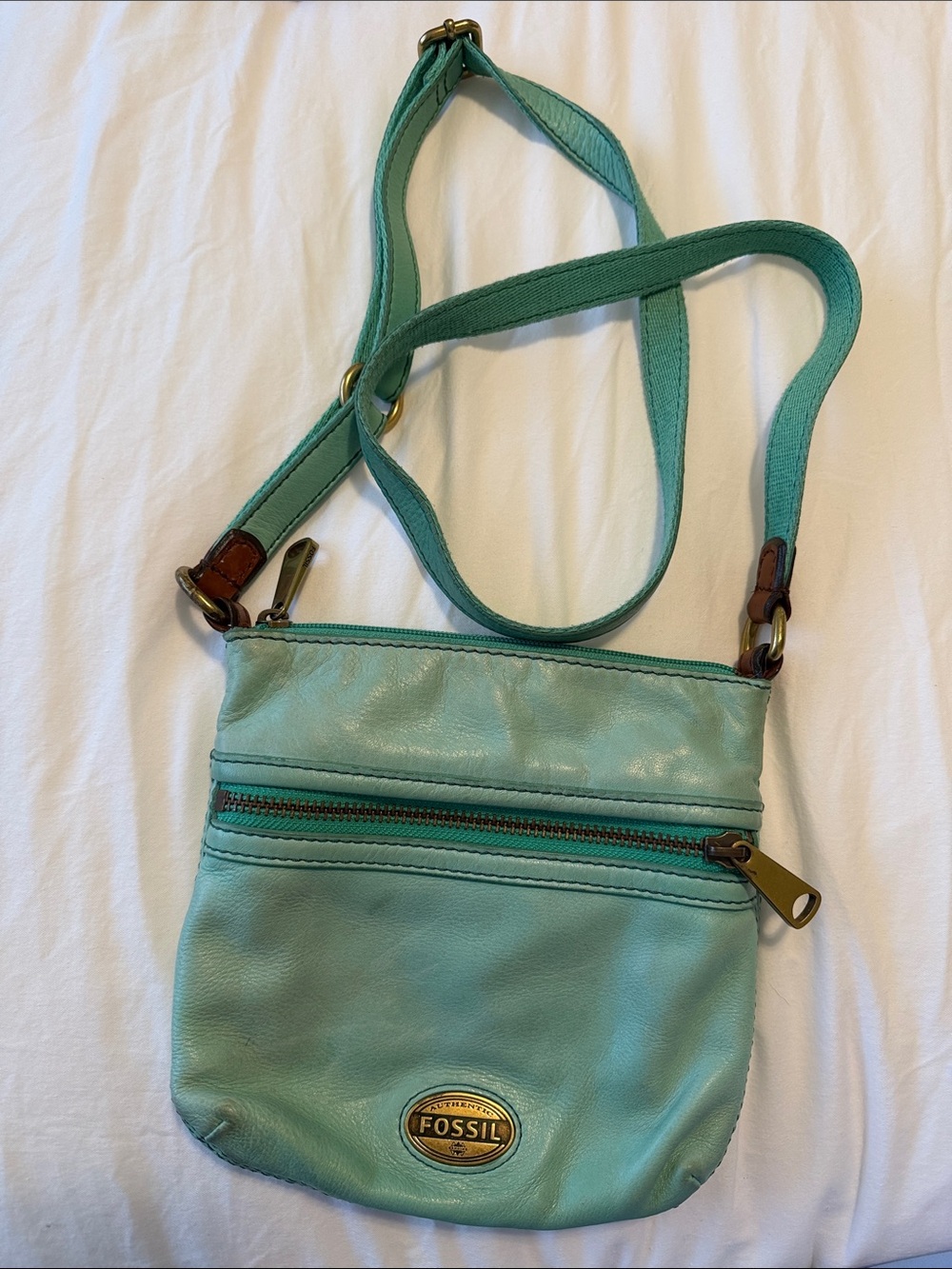 Fossil Teal Leather Crossbody Bag with Adjustable Strap